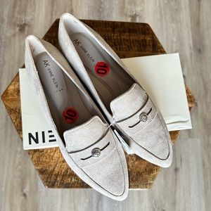 ANNE KLEIN Sandstone Olga Comfort Loafers. New with tags.